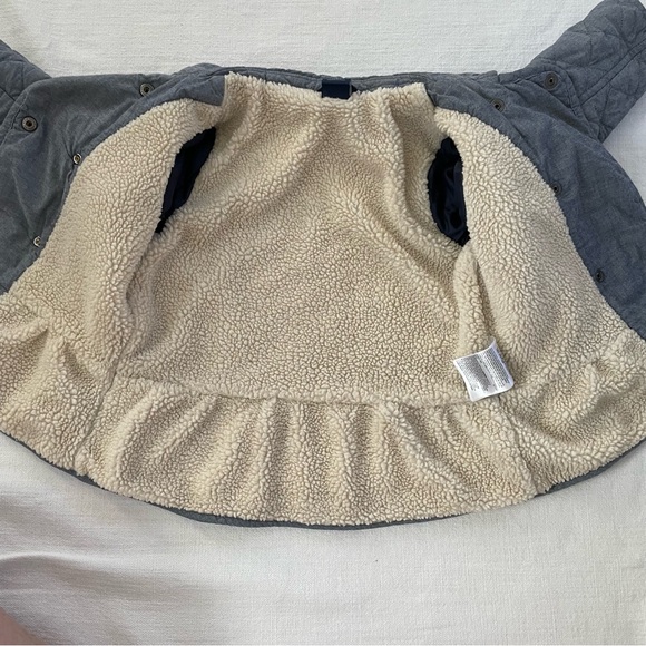 Baby Gap Quilted chambray with Sherpa lining. Toddler girl size 4 - Picture 7 of 9